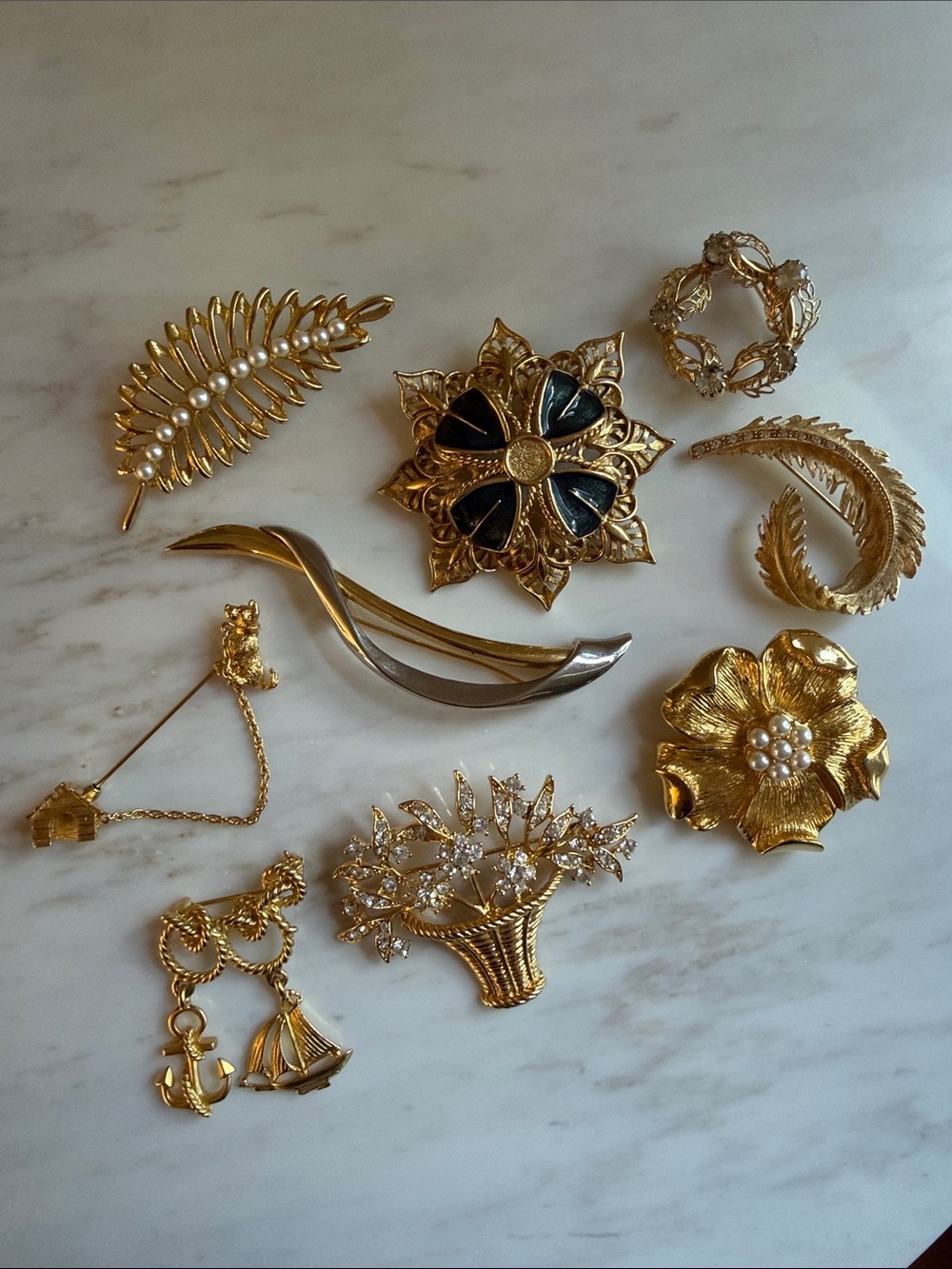 Vintage Brooch Lot - Set of 9 Brooches